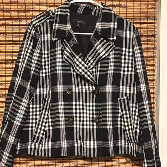 Ann Taylor Women’s Black and White Blazer Size Small - Picture 5 of 13